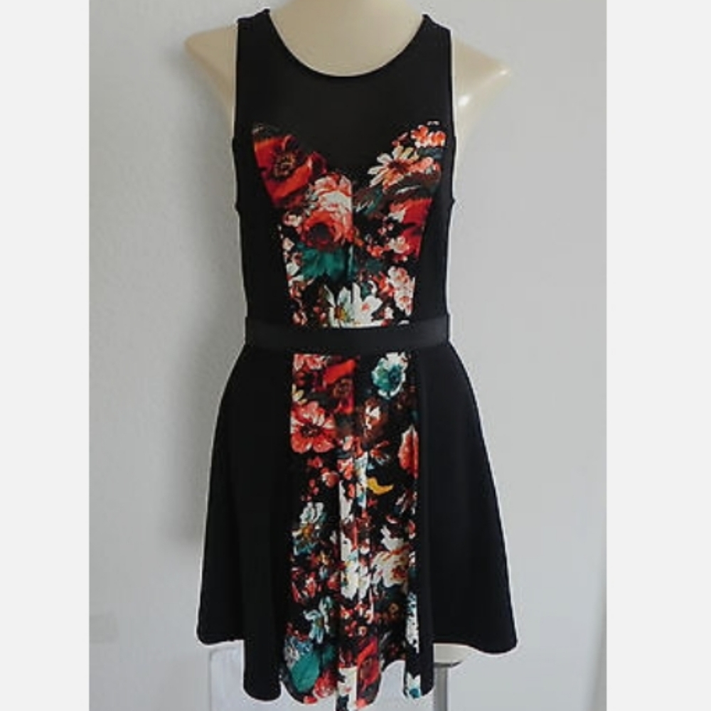 Material Girl Dress Multiple Fabrics Fit & Flared skater girl Sleeveless Size S